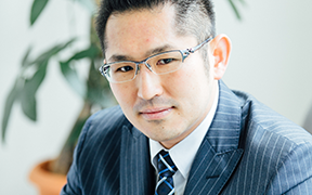 プロフィール